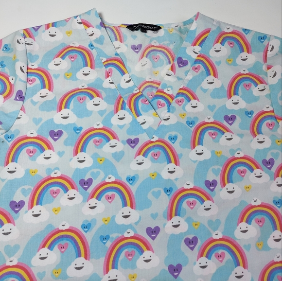 Scrubs Sort Sleeve Top Womens Blue Multi Rainbow Hearts, Small - Picture 3 of 12